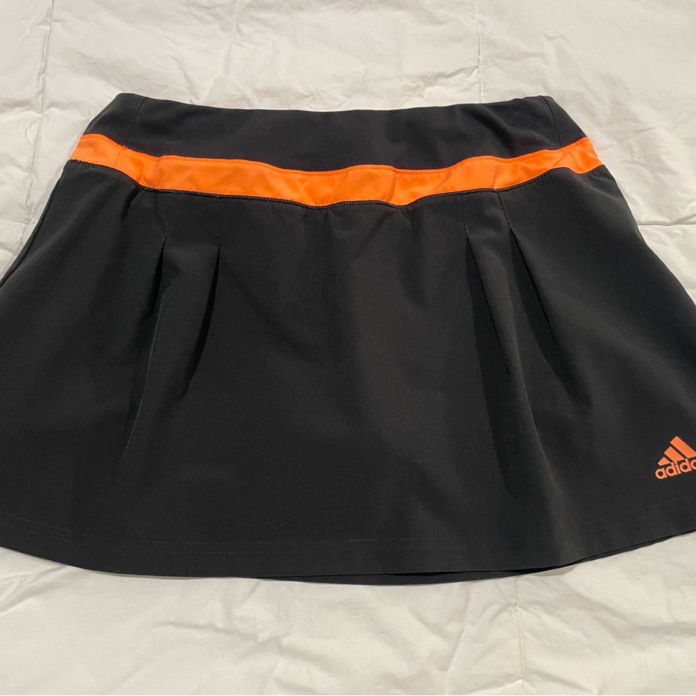 Black and Orange Mini A-Line Athletic Skirt with Pleated Design